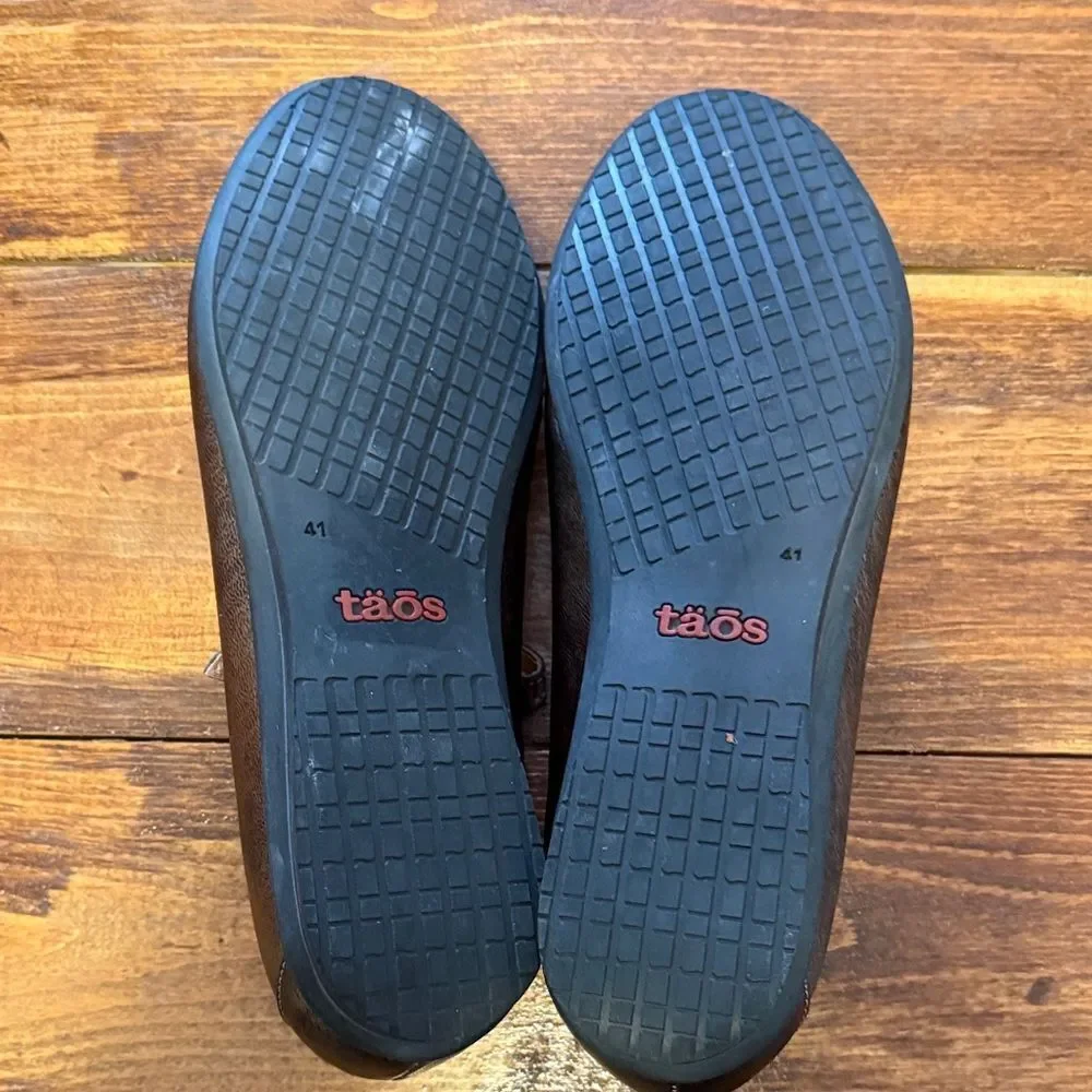 Taos Footwear step out